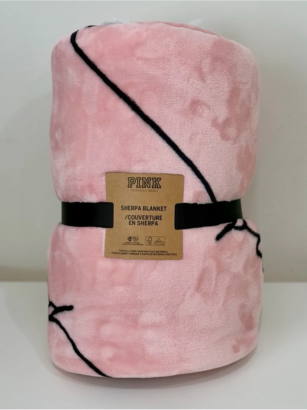 PINK Victoria's Secret Pink Plush Sherpa Blanket - Pink